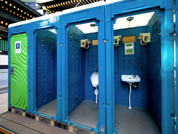 Porta potty delivery and setup in South Chicago Heights, IL